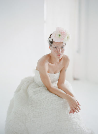 Nikia Phoenix Munaluchi Bride By Elizabeth Messina 17